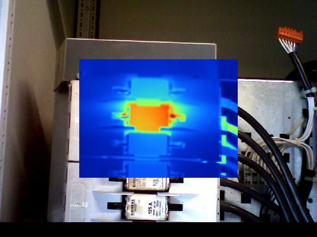 Thermografiebild von NH-Sicherungen - mit Mängeln